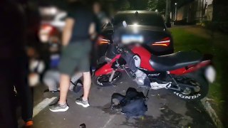 Jovem fica ferido em acidente de trânsito na Rua Riachuelo