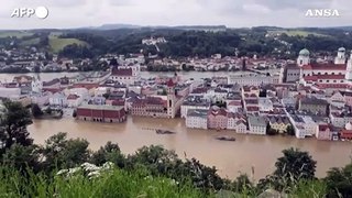 Germania, la citta' bavarese di Passau sommersa dall'acqua