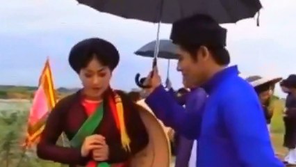 Hát chèo lời cổ điệu sắp qua cầu