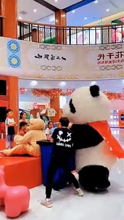 Panda is so funny chaines 