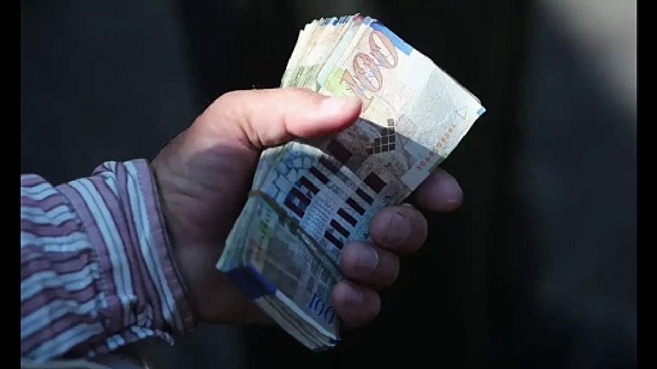 Israel How many billion dollars in  will suffer in 10 years