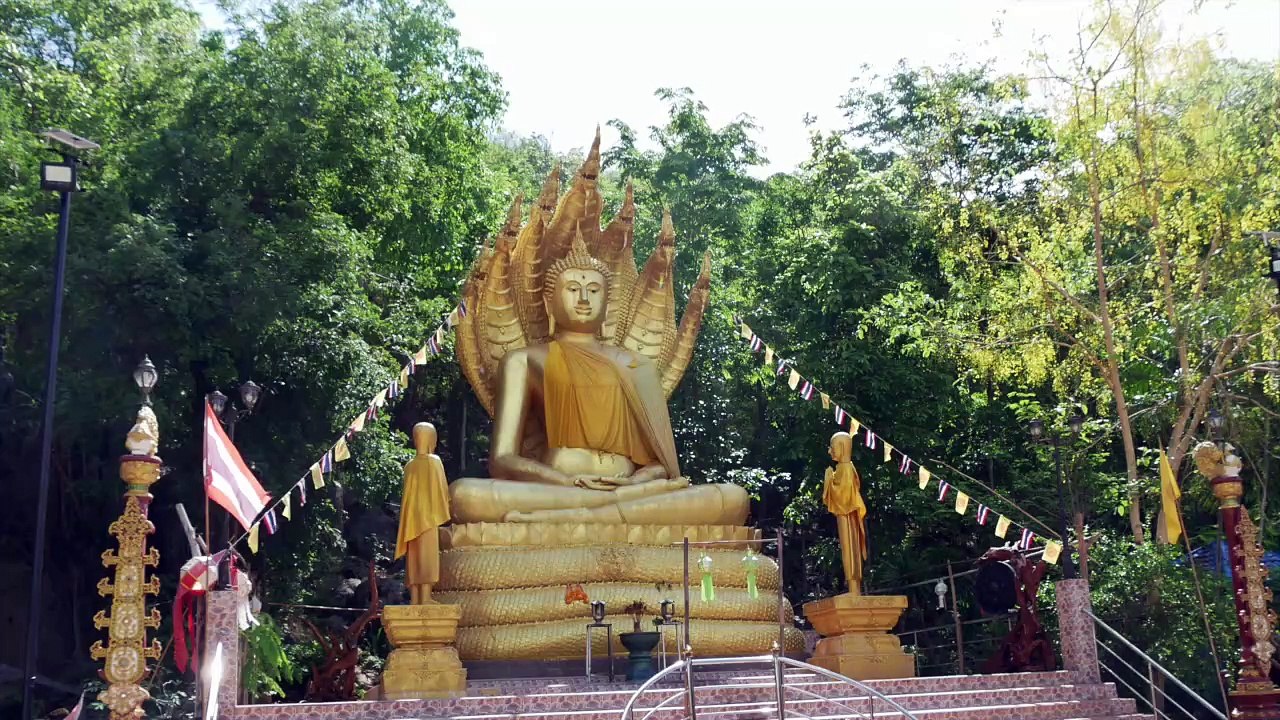 Buddhas Höhle. Thailands schönen Norden entdecken.#thailand #höhle #fledermaus #schlange #auswandern (720p_60fps_H264-128kbit_AAC)