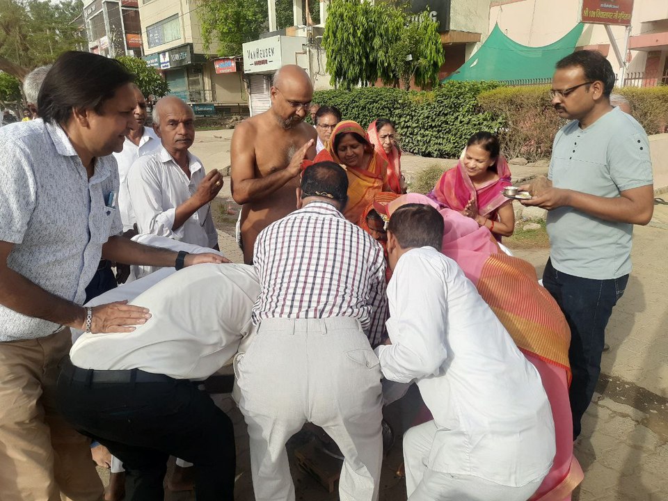 मुनि प्रतीक सागर का मंगल प्रवेश हुआ, देखें वीडियो