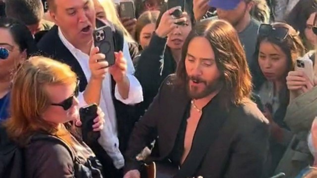 Thirty Seconds to Mars fans treated to surprise performance in Piccadilly Circus