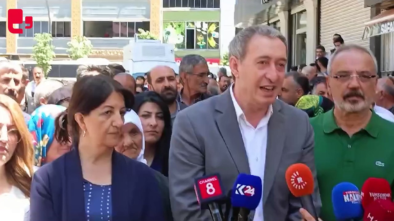DEM Parti Eş Genel başkanı Bakırhan Yüksekova'da konuştu: Kürtler kayyımı kabul etmedi, etmeyecek