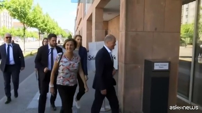 Europee, il cancelliere tedesco Olaf Scholz vota a Potsdam
