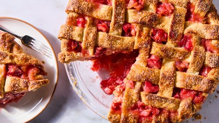This Classic Strawberry-Rhubarb Pie Is The Perfect Way To Welcome Spring