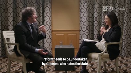 Milei dice "amar" ser el "topo" dentro del Estado: "Soy el que lo destruye desde adentro"