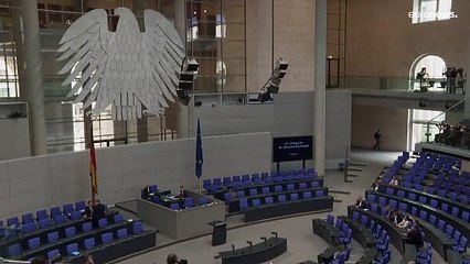 وزيد الدفاع الألماني يدعو إلى تطبيق الخدمة الإلزامية في الجيش والاستعداد للحرب