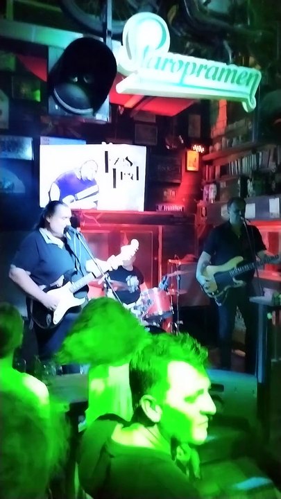 Najbolja svirka pub Lazino Tele Novi Sad Texas Flood