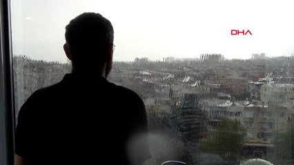 Antalya'da yağmur ve fırtına hayatı olumsuz etkiledi