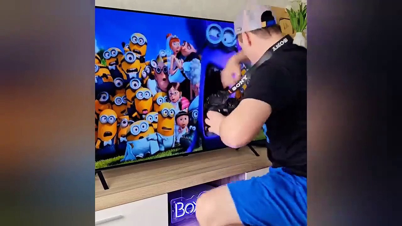 TRY NOT TO LAUGH