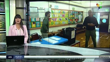 Alemanes participan en los comicios del Parlamento Europeo