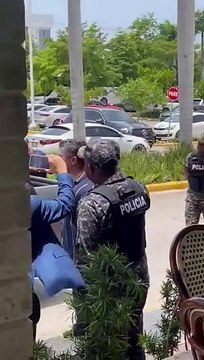 Se entrega a la Policía presunto cabecilla del asalto al Banco Popular