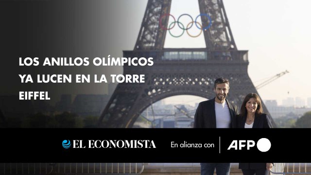 Los anillos olímpicos ya lucen en la Torre Eiffel
