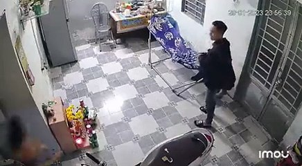 Karısından her gün şiddet gören adam daha fazla dayanamadı, karakola gitti