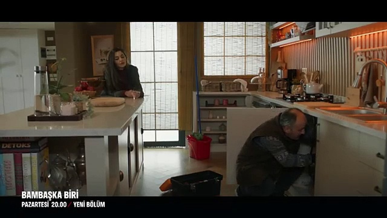 Bambaşka Biri 12. bölüm fragmanı yayınlandı mı? Bambaşka Biri yeni bölüm ne zaman?