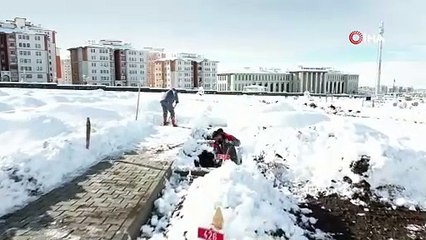 Erzurum’da kış mezarları kazıldı