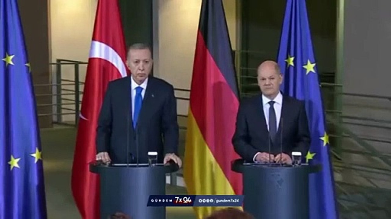 Erdoğan Alman Gazeteciyi tersledi. Basın toplantısında gergin anlar