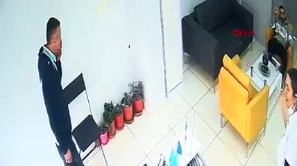 Tedaviyi beğenmedi. Kadın diş hekimine kabusu yaşattı