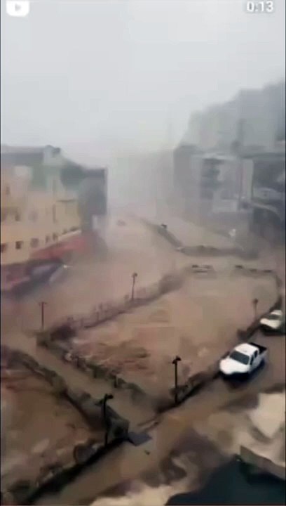 Sel suları koca şehri böyle yuttu. Felaketin yeni görüntüleri ortaya çıktı