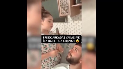 Küçük kız ve babasının erkek arkadaş kavgası: "Sen neden bu kadar çok kekosun ya"