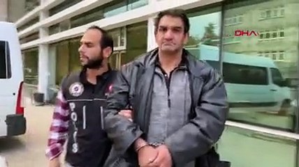 Prezervatiflerin içine saklamış! Narkotik polisi çantasında fark etti