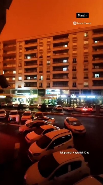 Mardin'de gökyüzü turuncuya boyandı