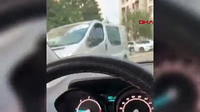 Yürekleri ağızlara getiren anlar. 5’inci katta örümcek adam gibi tadilat yapmaya kalktı