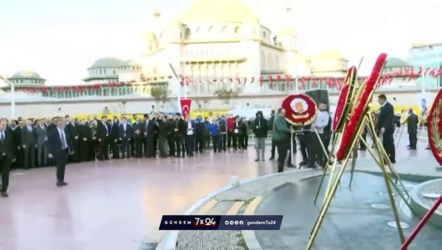 CHP Atatürk anıtına parti çelengi getirmeyi unuttu