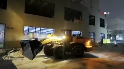 Çin’de spor salonunun çatısı çöktü: 3 ölü