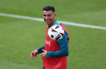 رونالدو ينضمّ إلى معسكر المنتخب البرتغالي
