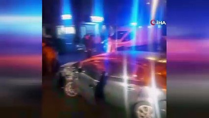 Alkollü sürücü faciaya neden oldu. Araçların arasında kalan kadının bacağı koptu