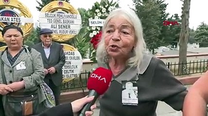 Gazeteci Osman Saffet Arolat gözyaşlarıyla uğurlandı