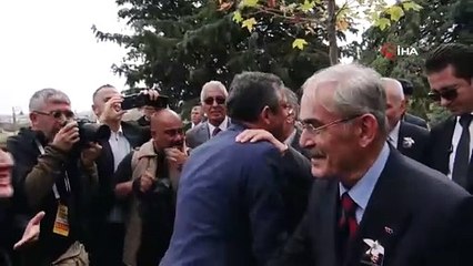 Özgür Özel'e ilk gününde protesto