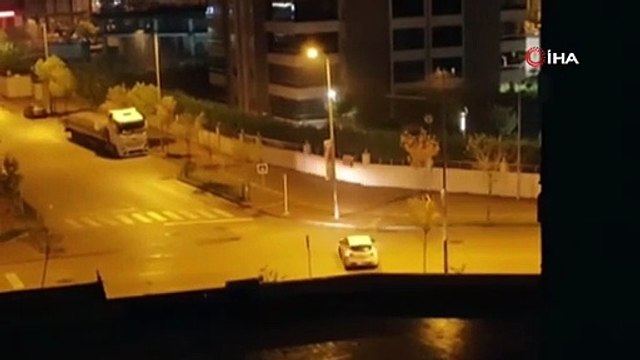 Dakikalarca drift atan sürücü mahalleliyi bezdirdi