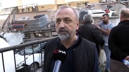 Beton mikseri üzerine devrildiği 3 aracı kullanılamaz hale getirdi