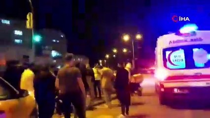 Kırmızı ışıkta geçen otomobil ticari taksiye çarptı: 6 yaralı