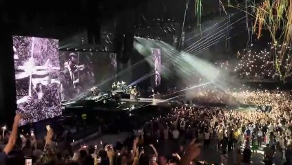 Abu Dabi Robbie Williams konseriyle coştu. Alkol su gibi aktı. Filistin Arapların umurunda değil. Türkiye’de 100. yıl kutlamaları ertelediler