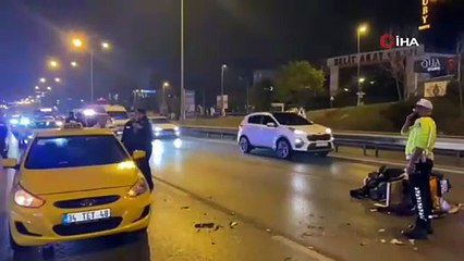 Ticari taksiye arkadan çarpan motosikletli ağır yaralandı