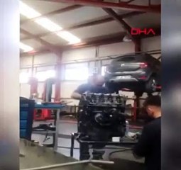 Kadın otomobil tamircisini benzin buharı bu hale getirdi. Artık aynaya bakamıyor. 2 ayda 15 tane ameliyat oldu
