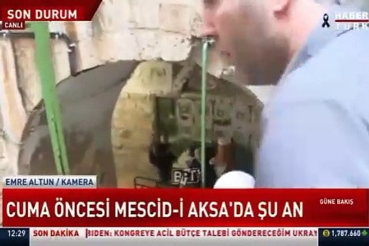 İsrail polisinden canlı yayında coplu saldırı. Gazeteci Mehmet Akif Ersoy canlı yayındaydı