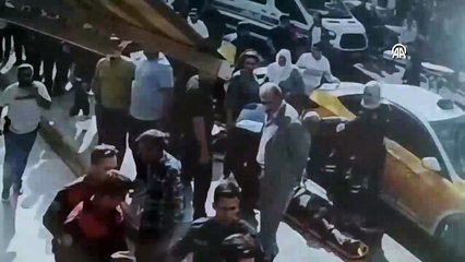 Aileler birbirine girdi 1 ölü 4 yaralı