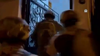 İzmir’de "Kafes" operasyonu 25 gözaltı