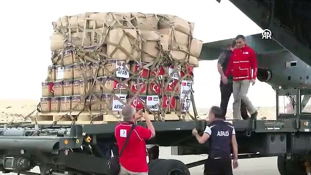 Gazzeli siviller için Türkiye'den gıda ve tıbbi malzeme yardımı