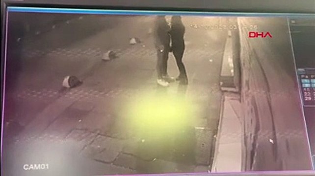 İstanbul’un göbeğinde laf atma kavgası can aldı. O anlar saniye saniye kamerada