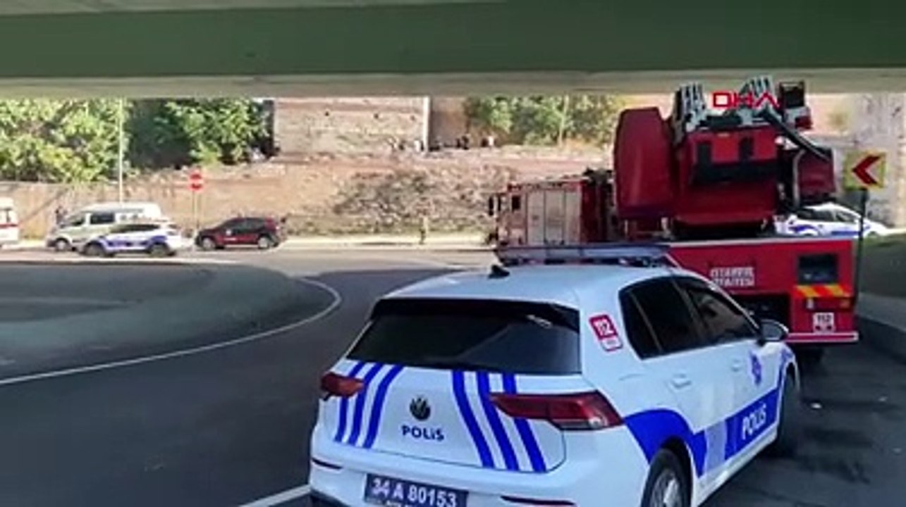 Topkapı surlarının dibinde gizemli ceset. Cesedin yanında bulunan nesne şüpheleri artırdı