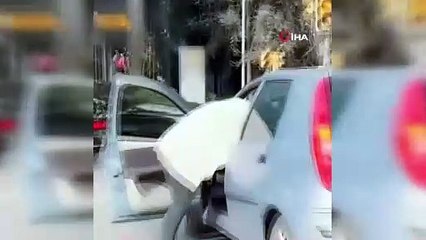 Trafikte kadından kadına şiddet. Uyardığına pişman oldu