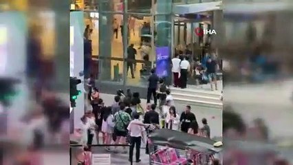 14 yaşındaki çocuk alışveriş merkezinde kurşun yağdırdı: 2 ölü 5 yaralı