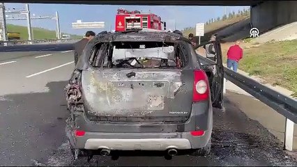İstanbul'da seyir halindeki cip alev alev yandı